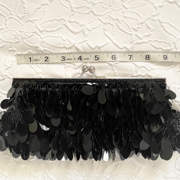 Black Sequins Clutch - Picture 4 of 5